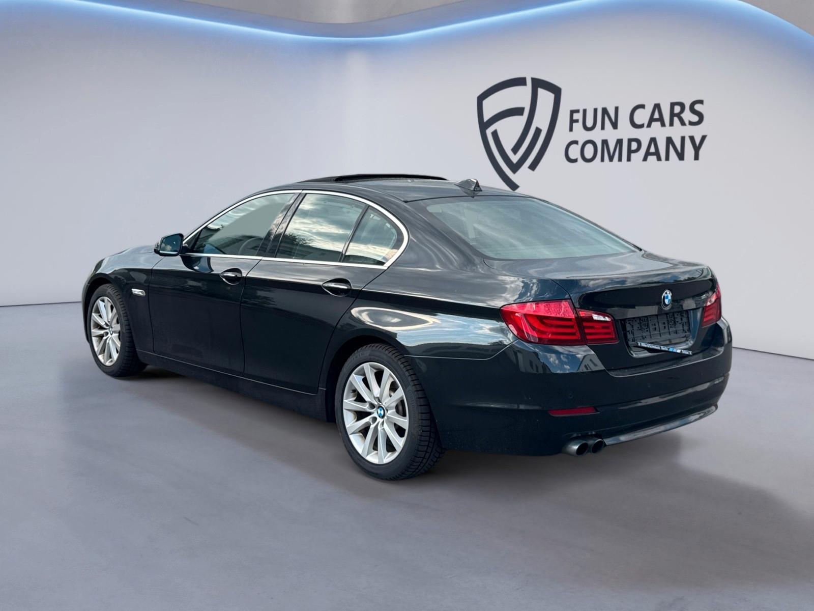 BMW 528i Lim. HuD S-Dach STNDHZ NAVI XEN KAMER LEDER