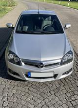 Opel Tigra 1.4 16 V Sport Twin Top Cabrio - gebrauchte Opel Tigra aus dem Jahr 2004