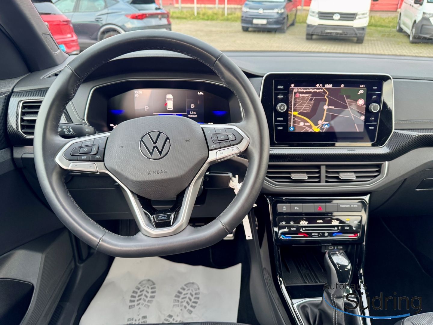 T-Cross R-Line 1.5 TSI DSG AHK Navi IQ.Light