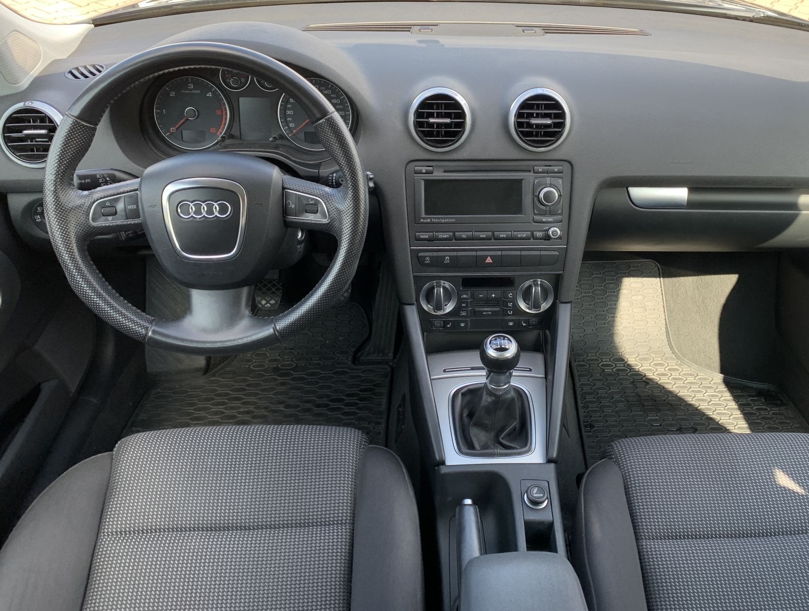 Fahrzeugabbildung Audi A3 2.0 TDI*Ambition*BI-Xenon*PDC*SHZ*MFL*Navi*