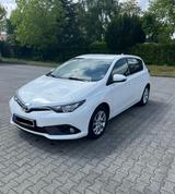 Toyota Auris 1,2-l-Turbo*2-Zonen Klima*RKF*S.Hef - Toyota Auris in Bielefeld