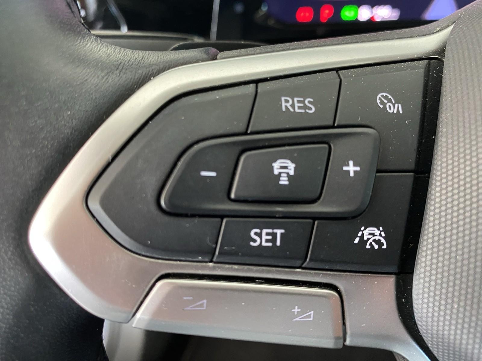 Volkswagen Golf VIII 2.0 TSI Style +DSG+LED+ACC+NAVI+KLIMA+, миниатюра 27
