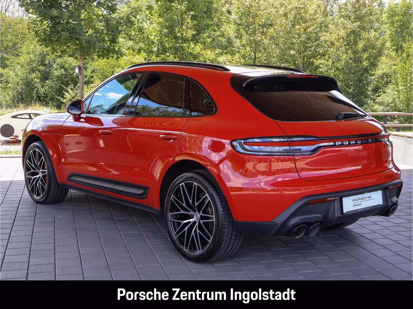Porsche Macan S Luftfederung Sport:Chrono Sportendrohre 