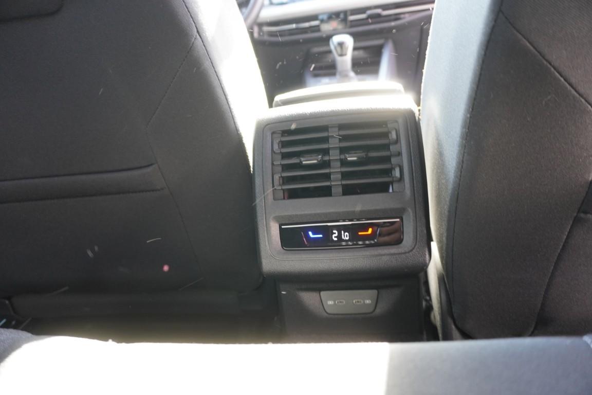 Volkswagen Golf VIII 1.0 Life LED Navi ACC App-Connect, миниатюра 12