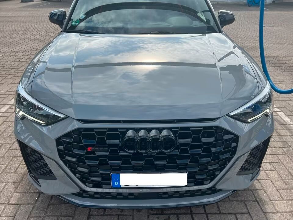 Image of Audi RSQ3