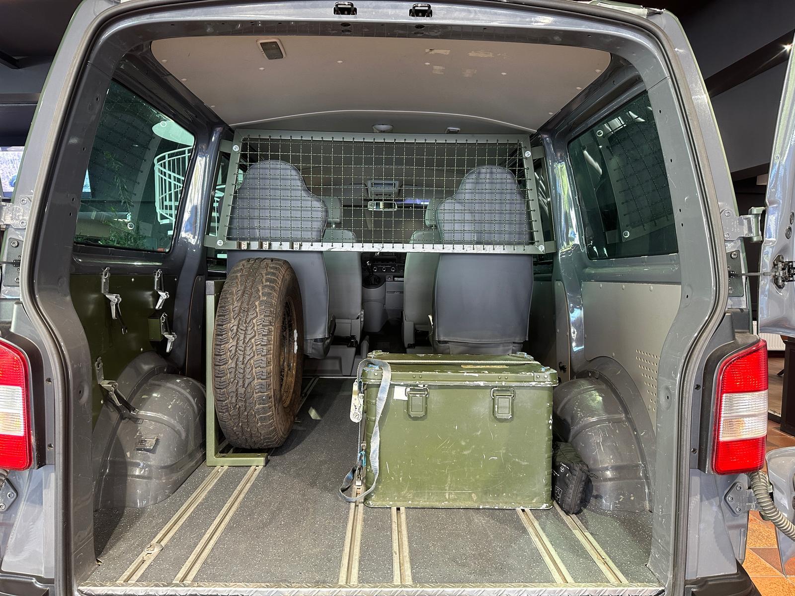 Volkswagen T5 WIDDER 4MOTION KURZ SEIKEL ROCKTON BUNDESWEHR