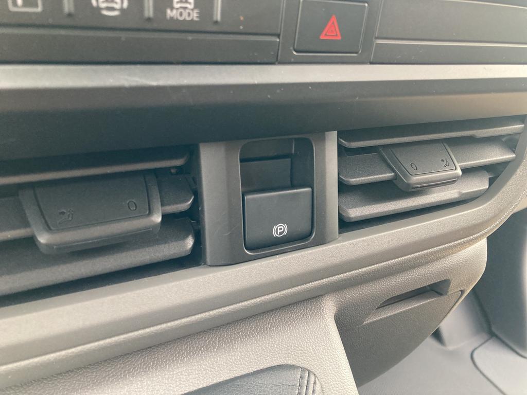 Volkswagen T7 Transporter