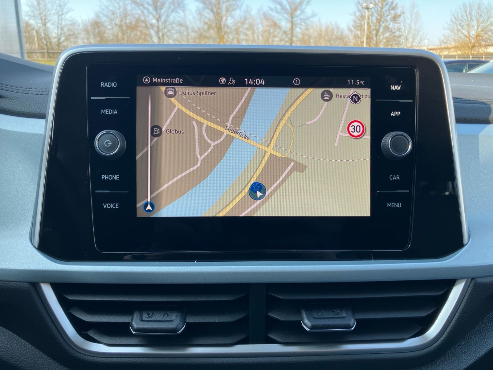 Volkswagen T-Roc - Bild 13