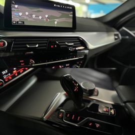 Fahrzeugabbildung BMW 520d xDrTour HUD HI-FI Kamera 360° Live Cock.Pro