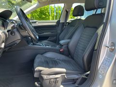 VW Passat Variant Elegance 190PS DSG #MATRIX #PANO VW Passat Variant Elegance 190PS DSG #MATRIX #PANO