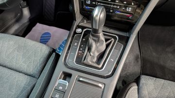 Volkswagen Passat 2.0 TDI Business ACC+LED+CARPLAY+AHK