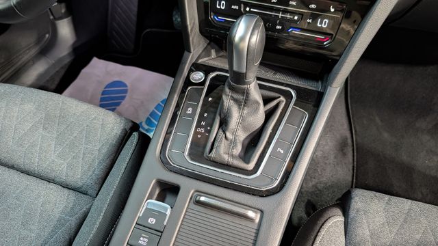 Volkswagen Passat 2.0 TDI Business ACC+LED+CARPLAY+AHK