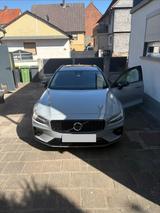 Volvo V60 B4 DCT Plus Dark Plus Dark + WKR Garantie