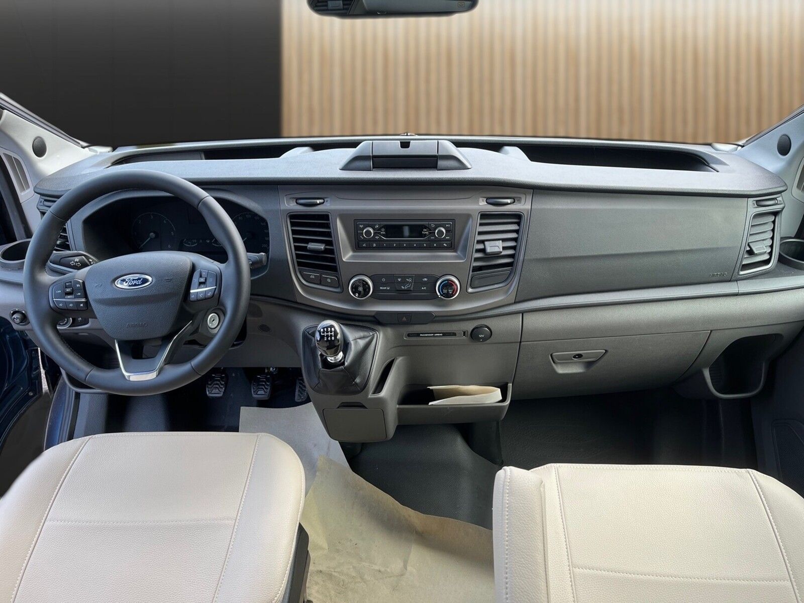 Fahrzeugabbildung Karmann Dexter 4x4 DE 560 AW Klima, Heizung 4KW, RFK TZ