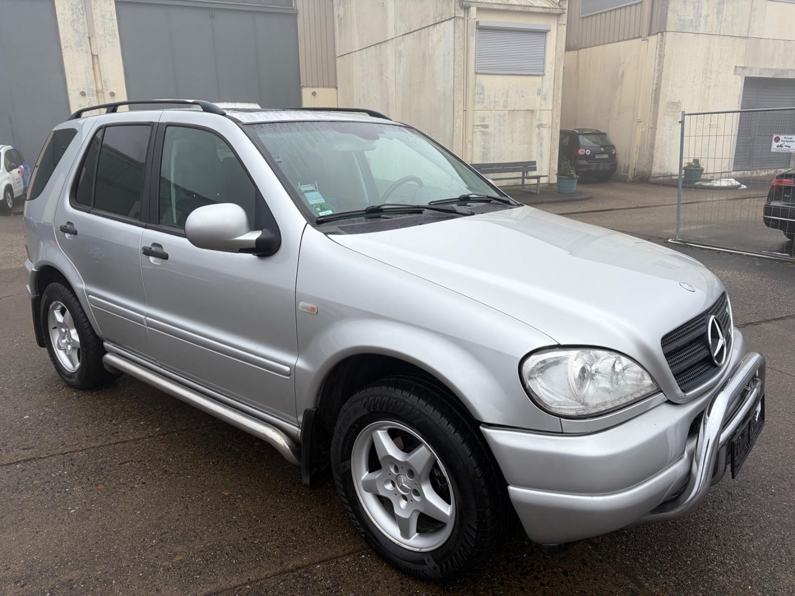 Mercedes-Benz ML 320 *LPG*TÜV NEU*AHK*LEDER*