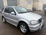 Mercedes-Benz ML 320 *LPG*TÜV NEU*AHK*LEDER* - gebrauchte Mercedes-Benz ML-Klasse aus dem Jahr 2001