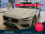Volvo V60 Cross Country B4 AWD PLUS STANDHZ+ - Volvo V60 Cross Country mit Diesel-Antrieb: Automatik