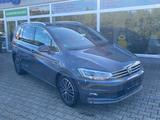 Volkswagen Touran Highline Leder, LED, 1. Hand - mit Diesel-Antrieb: Vollleder, mit Android Auto, Van