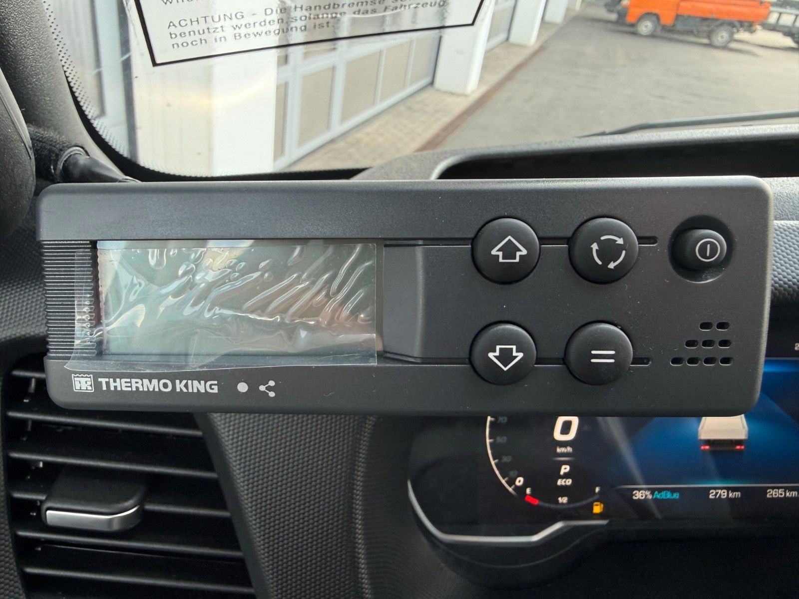Fahrzeugabbildung Iveco Daily 70C18HA8/P Kühlkoffer