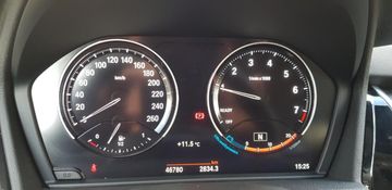 Fahrzeugabbildung BMW Baureihe 2 Gran Tourer 218 i Sport Line