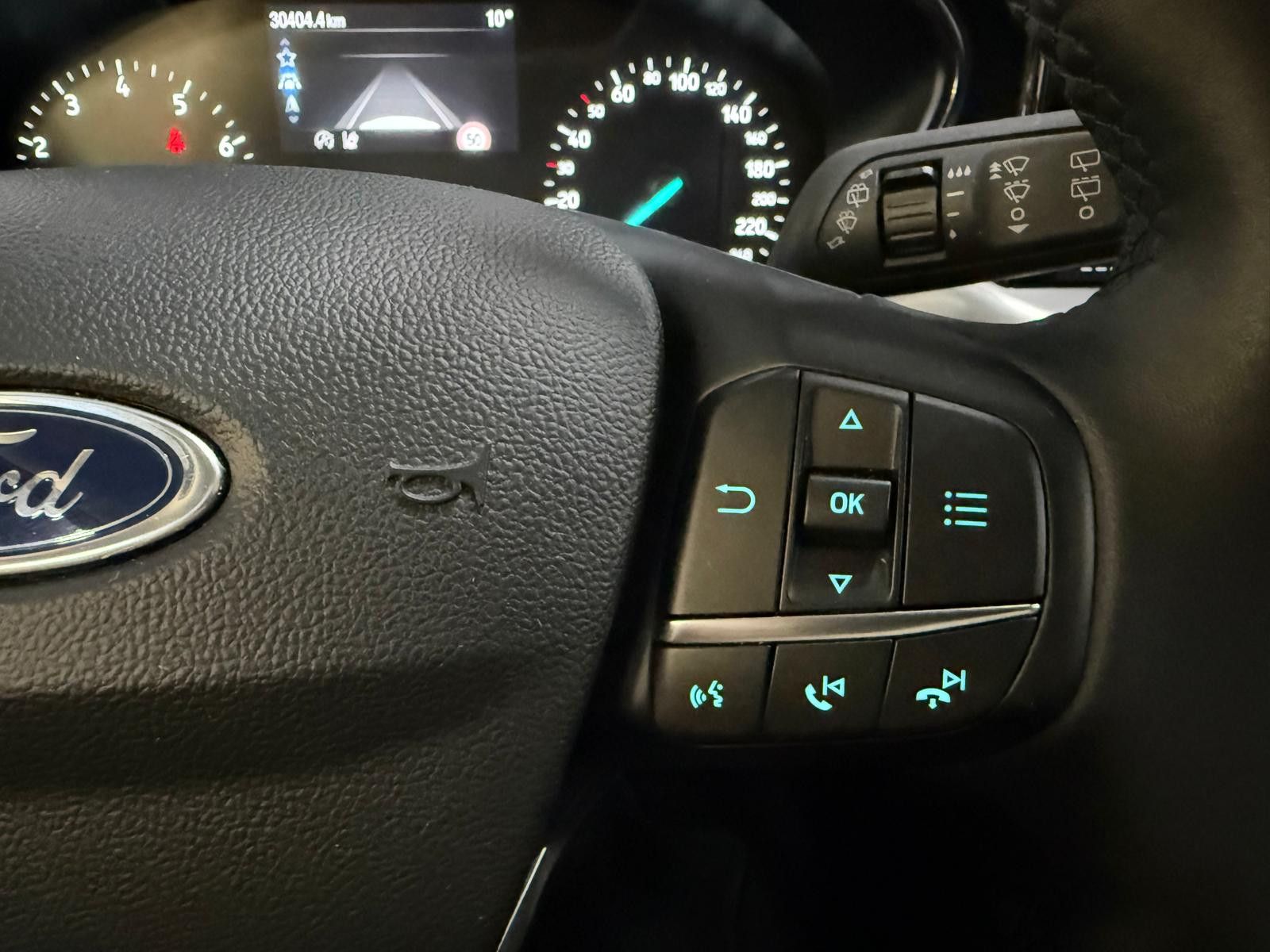 Fahrzeugabbildung Ford Focus Tur 1.0 Titan >NAVI-LED-SHZ-TEMP-DAB-PDC+