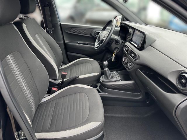 Fahrzeugabbildung Hyundai i10 Connect & Go Navi Apple CarPlay Android Auto