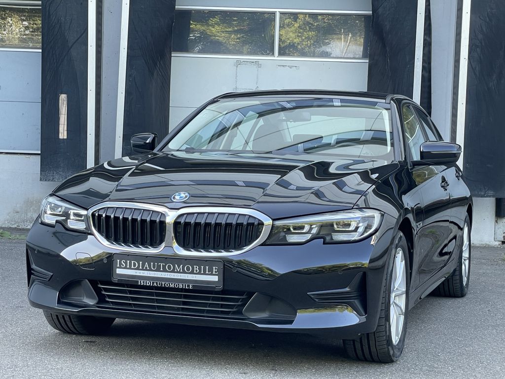 Image of BMW 320