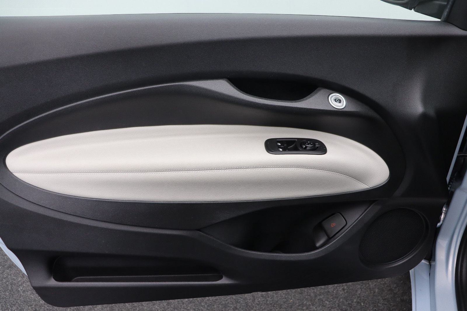 Fahrzeugabbildung Fiat 500e La Prima incl. Wallbox