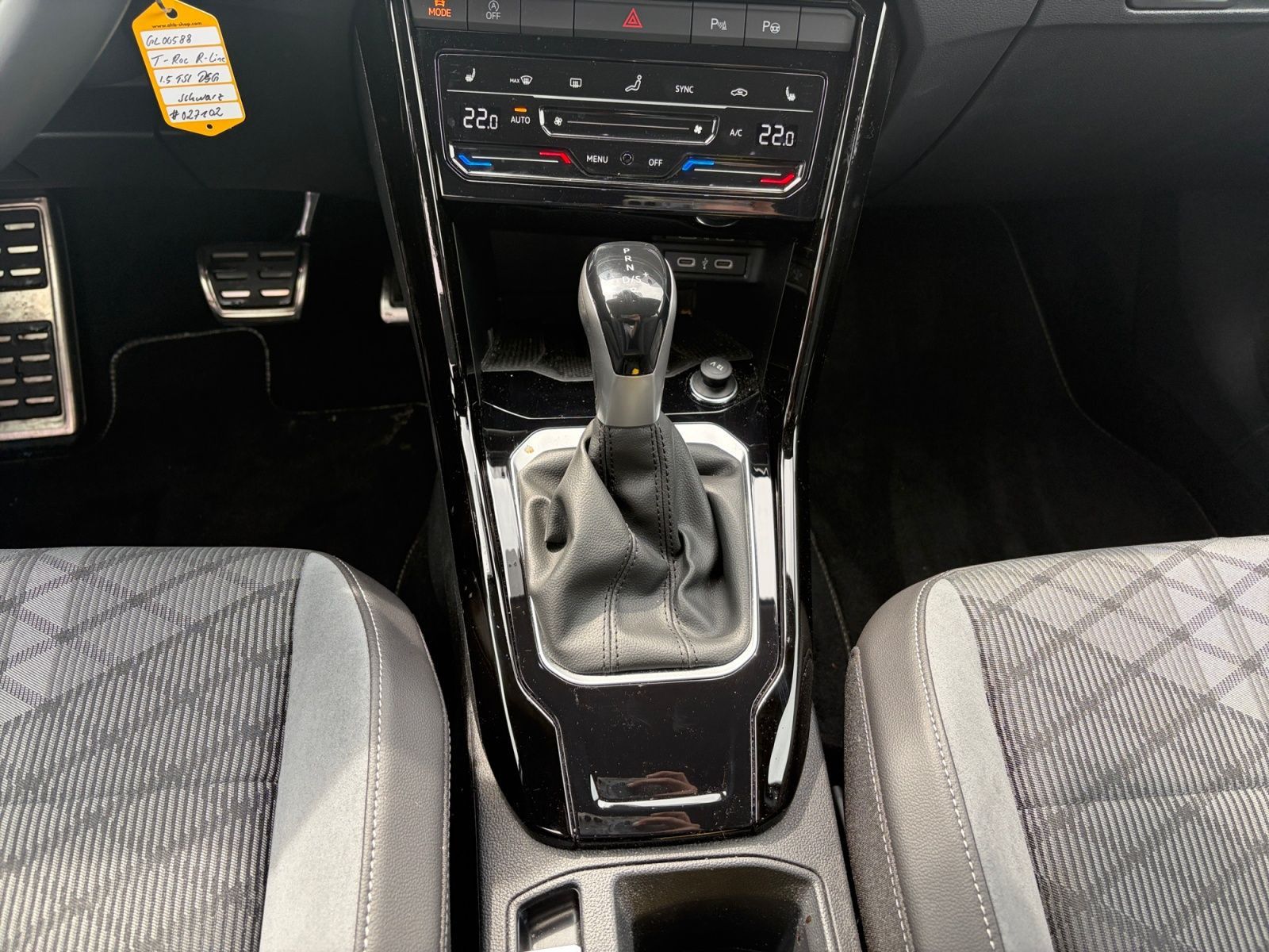 Volkswagen T-Roc - Bild 12