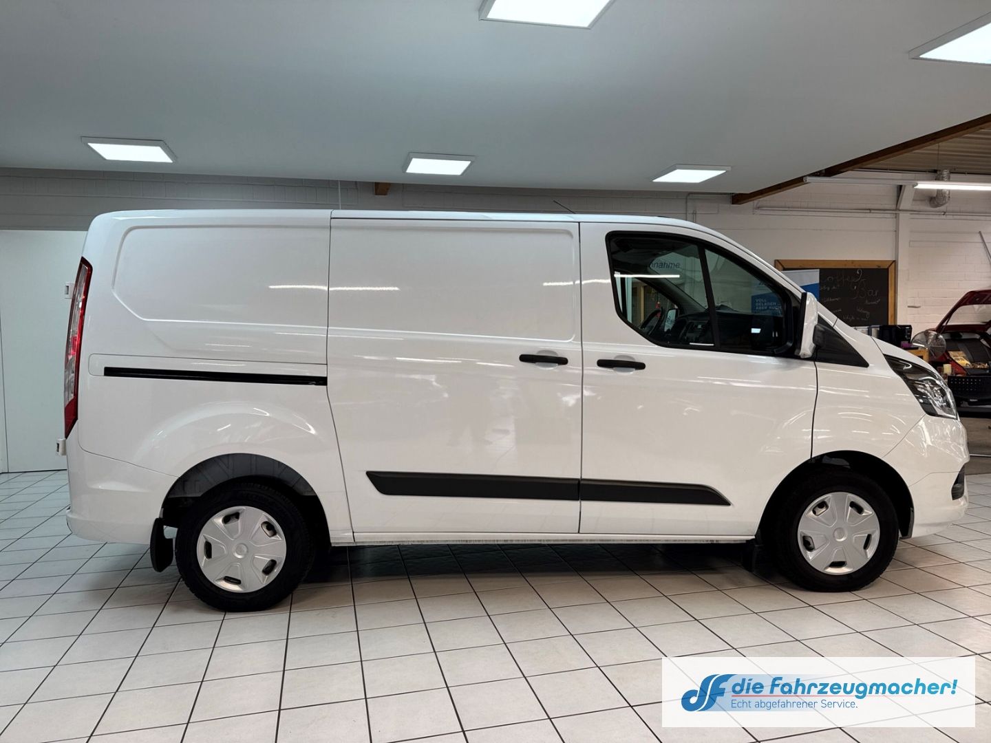 Fahrzeugabbildung Ford Transit Custom Kasten 280 L1 Trend WERKSTATT Tem