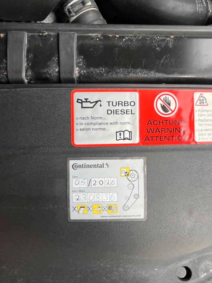 Audi A4 2009 — photo 13
