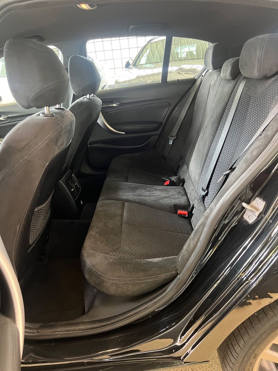 Fahrzeugabbildung BMW 120 i M Sport Paket * NAVI * SITZHEIZUNG *