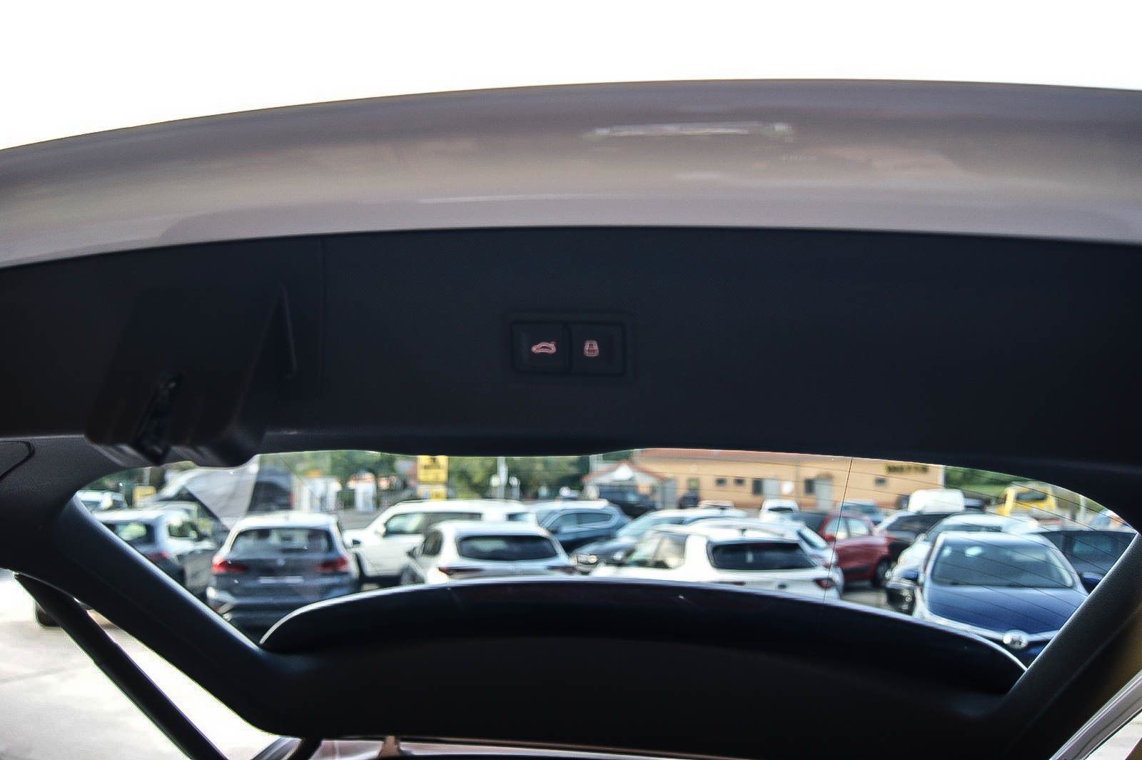 Fahrzeugabbildung Audi Q3 14TSI S-tronic S-LINE PLUS 20-ZOLL PANO BOSE