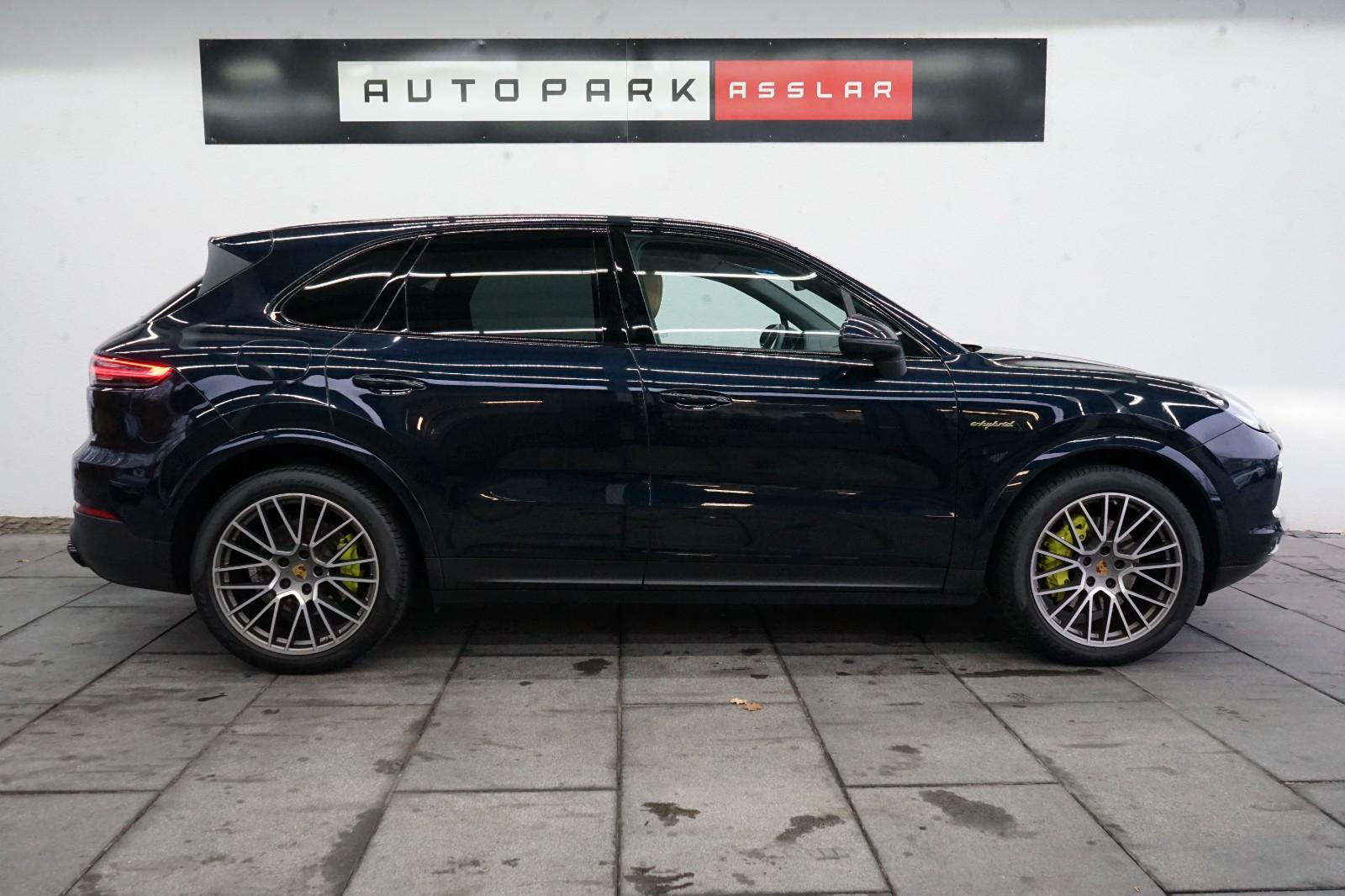 Porsche Cayenne E-Hybrid Platinum Edition/PANO/HeadUp/21