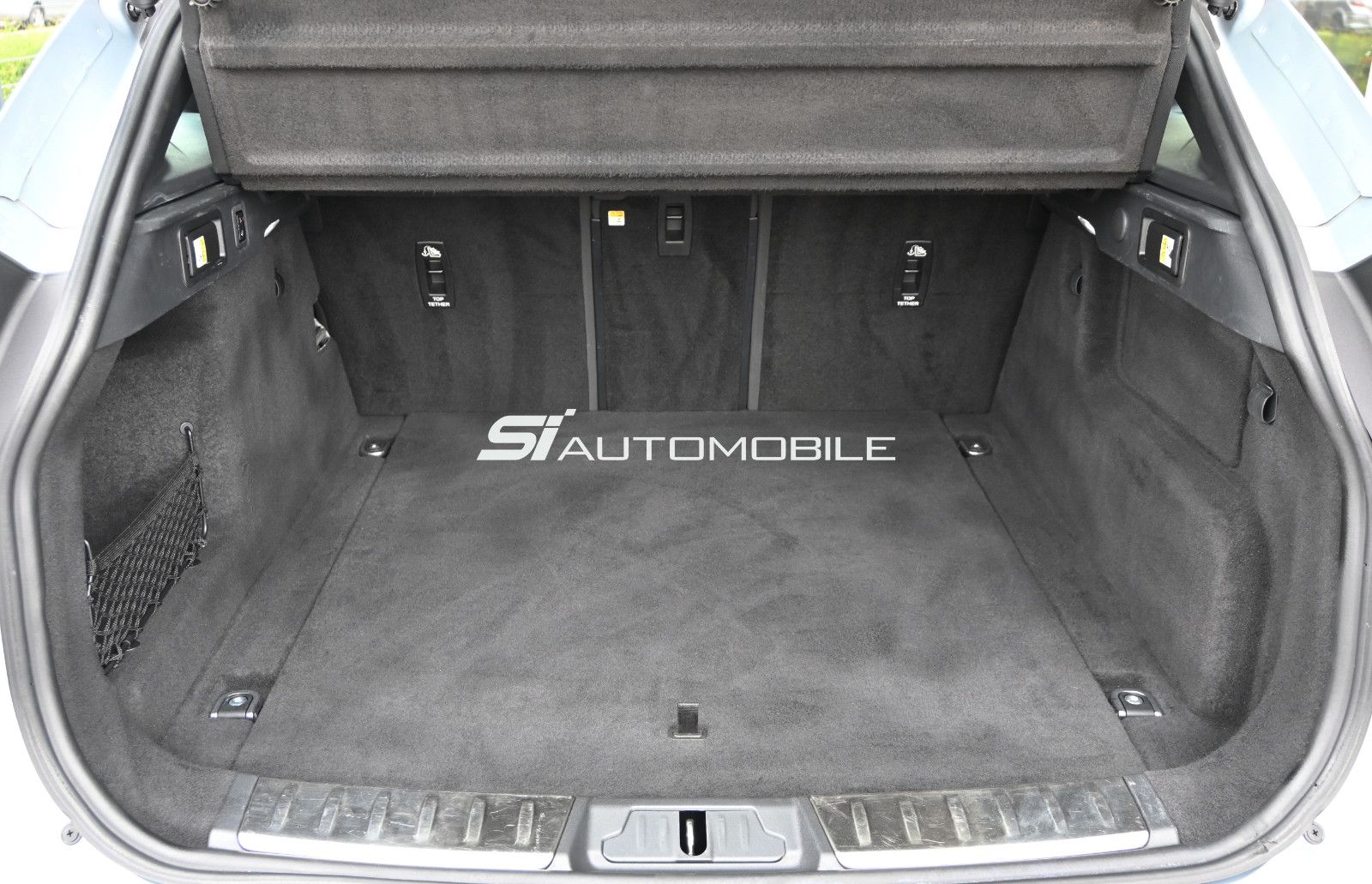 Fahrzeugabbildung Jaguar F-Pace D300 R-DYNAMIC SE AWD °ACC°AHK°HUD°PANO°