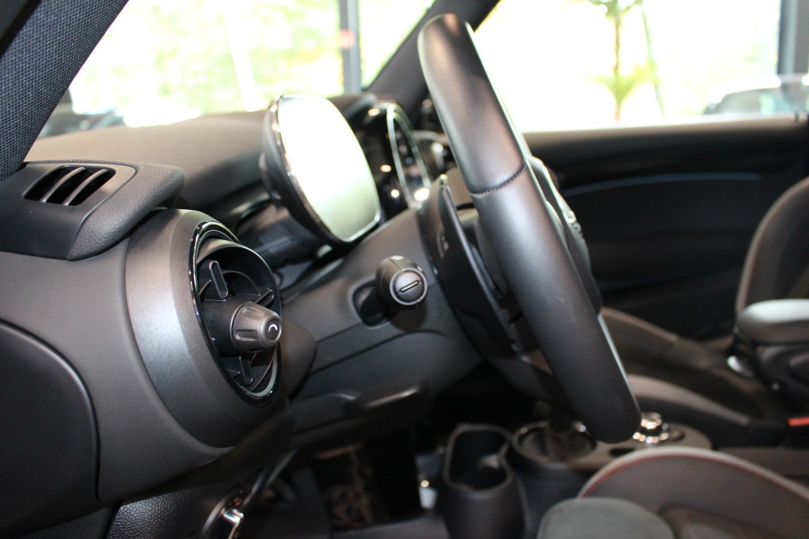 Fahrzeugabbildung MINI John Cooper Works Trim R.Kamera+Navi+AppleCar