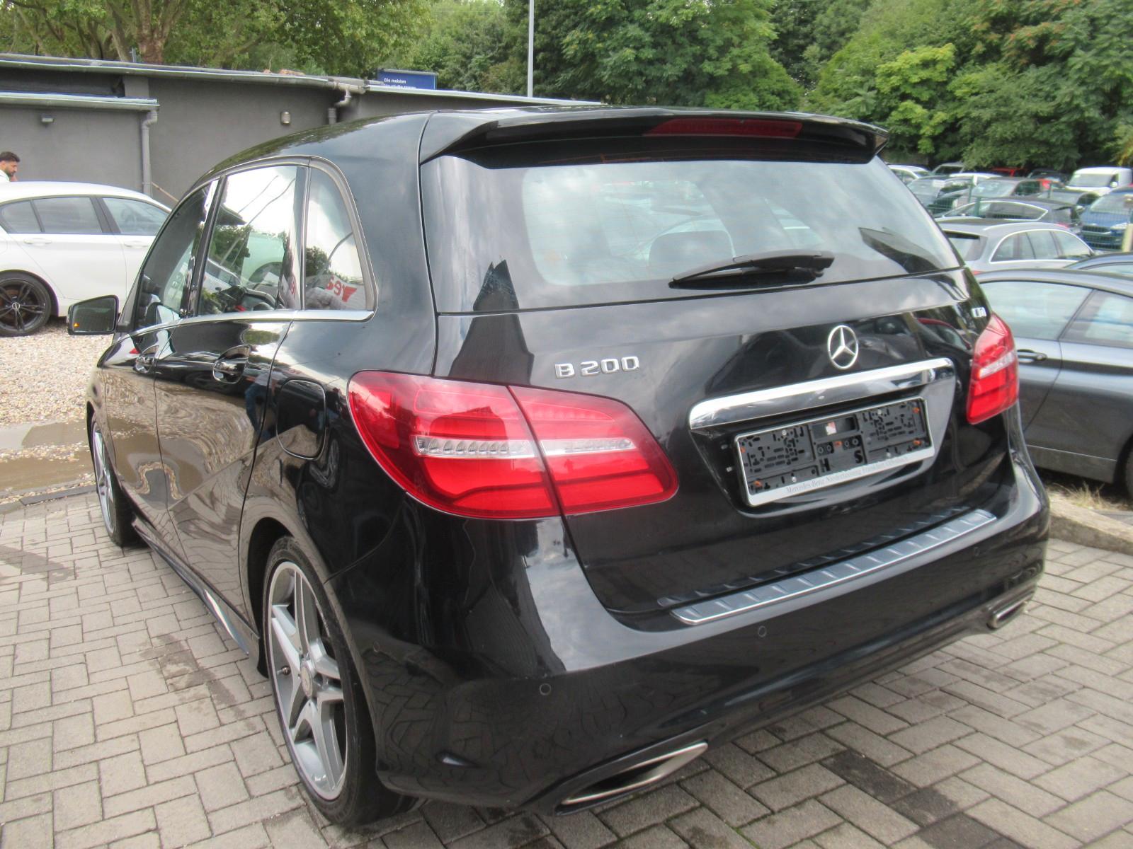 Mercedes-Benz B 200 CDI / d AMG- AMG-NAVI-PANO-LEDER-LED-SHZ-2