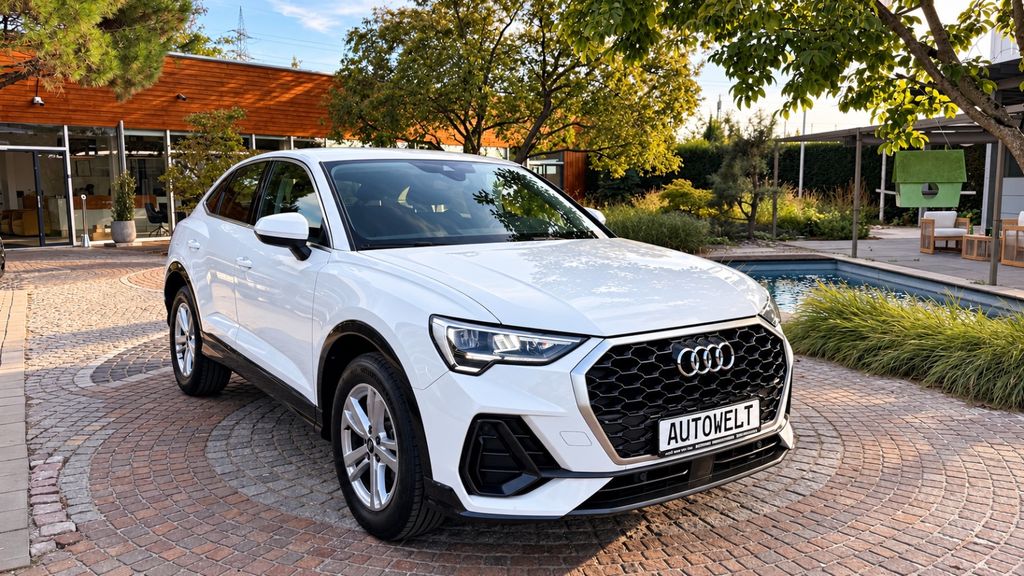 Image of Audi Q3
