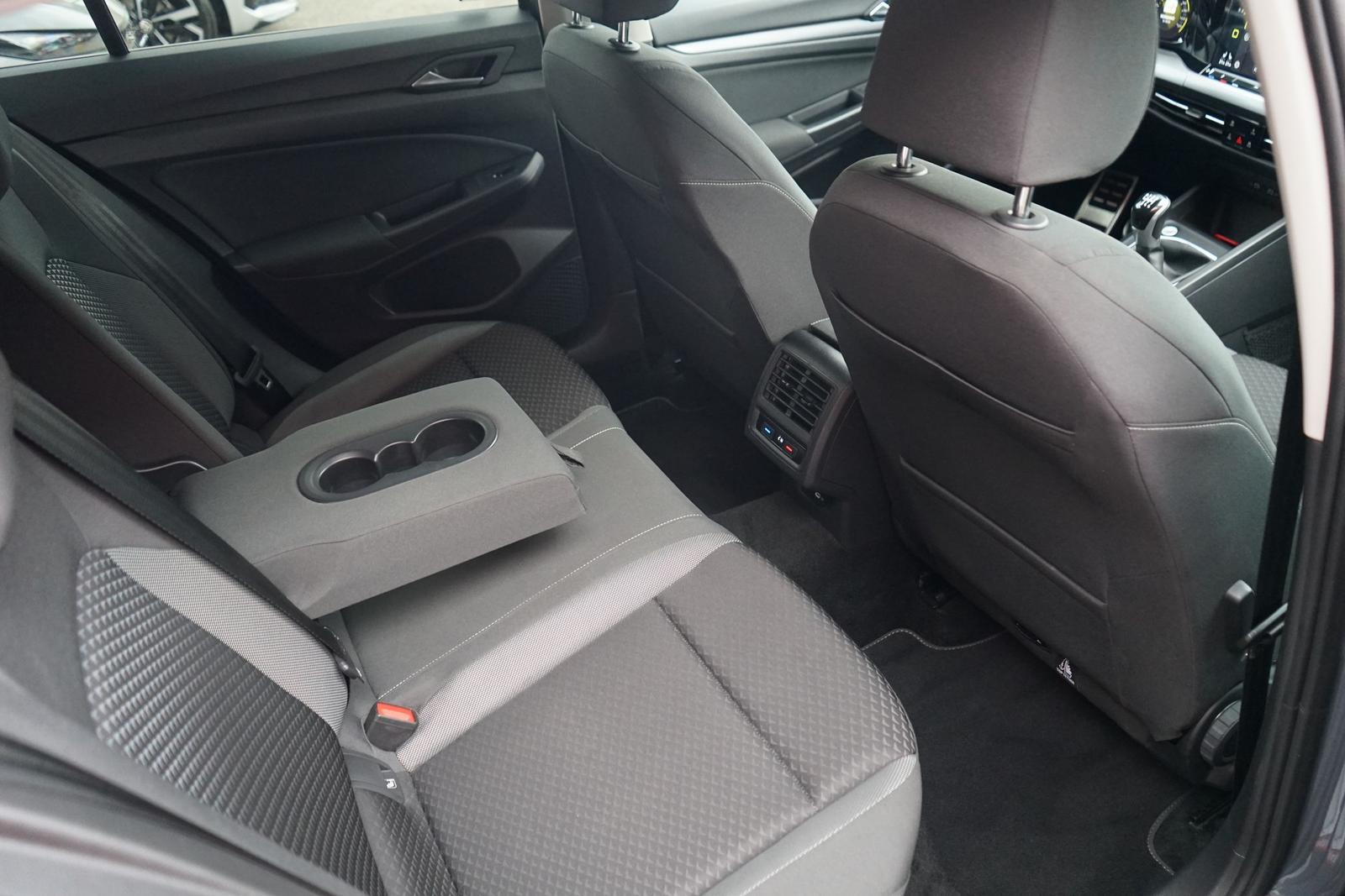 Volkswagen Golf VIII 1.5 TSI Life LED Navi Sitzheizung DAB, миниатюра 7