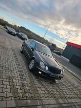 Mercedes-Benz mercedes benz e270d Limousine Automatikget... - Mercedes-Benz E 270 von privat