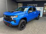 Chevrolet 2025 Silverado LT Trail Boss 6,2V8 Crew Cab. AHK - blaue Chevrolet Silverado