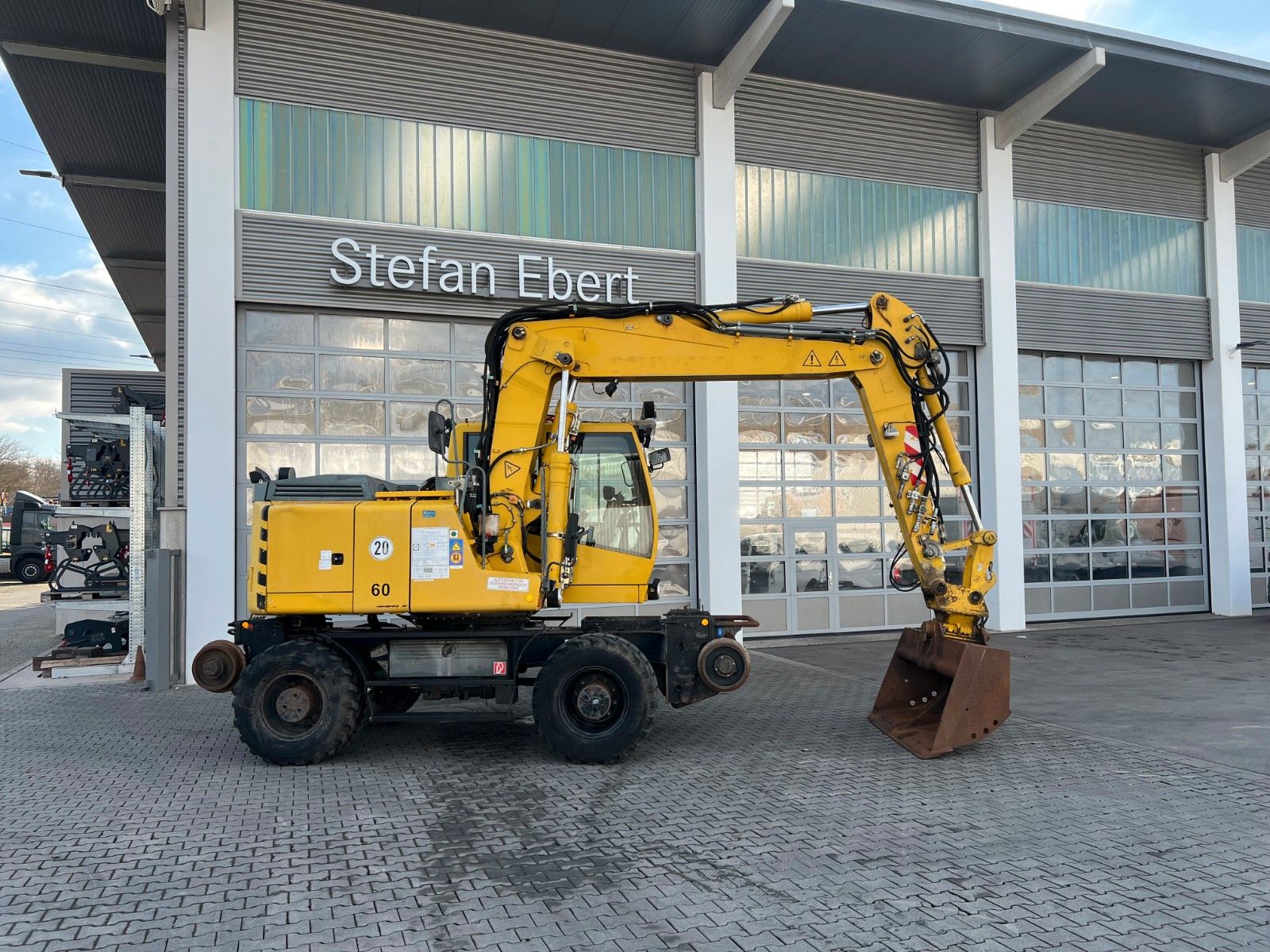 Fahrzeugabbildung Liebherr A 900 C ZW Litronic / 18.866h / 2008