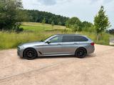 BMW 530i Touring - M Paket - 19 Zoll - BluestoneMet. - BMW 530: 530i M Paket