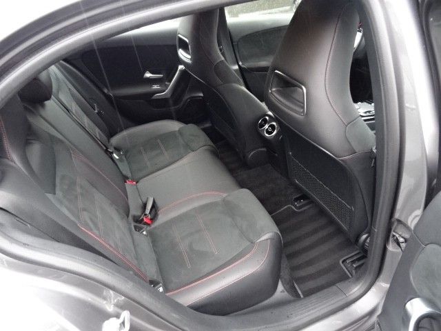 Mercedes-Benz A 180d AMG,LEDER,NAVI,LED,AUTOM,KAMERA,PDC,1HAND foto 12