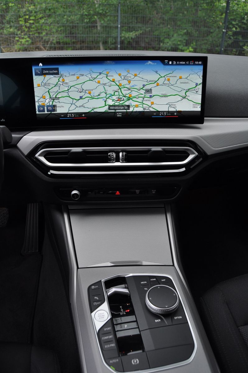 BMW 318i Touring Aut. LED Widescreen DAB Tempomat foto 15