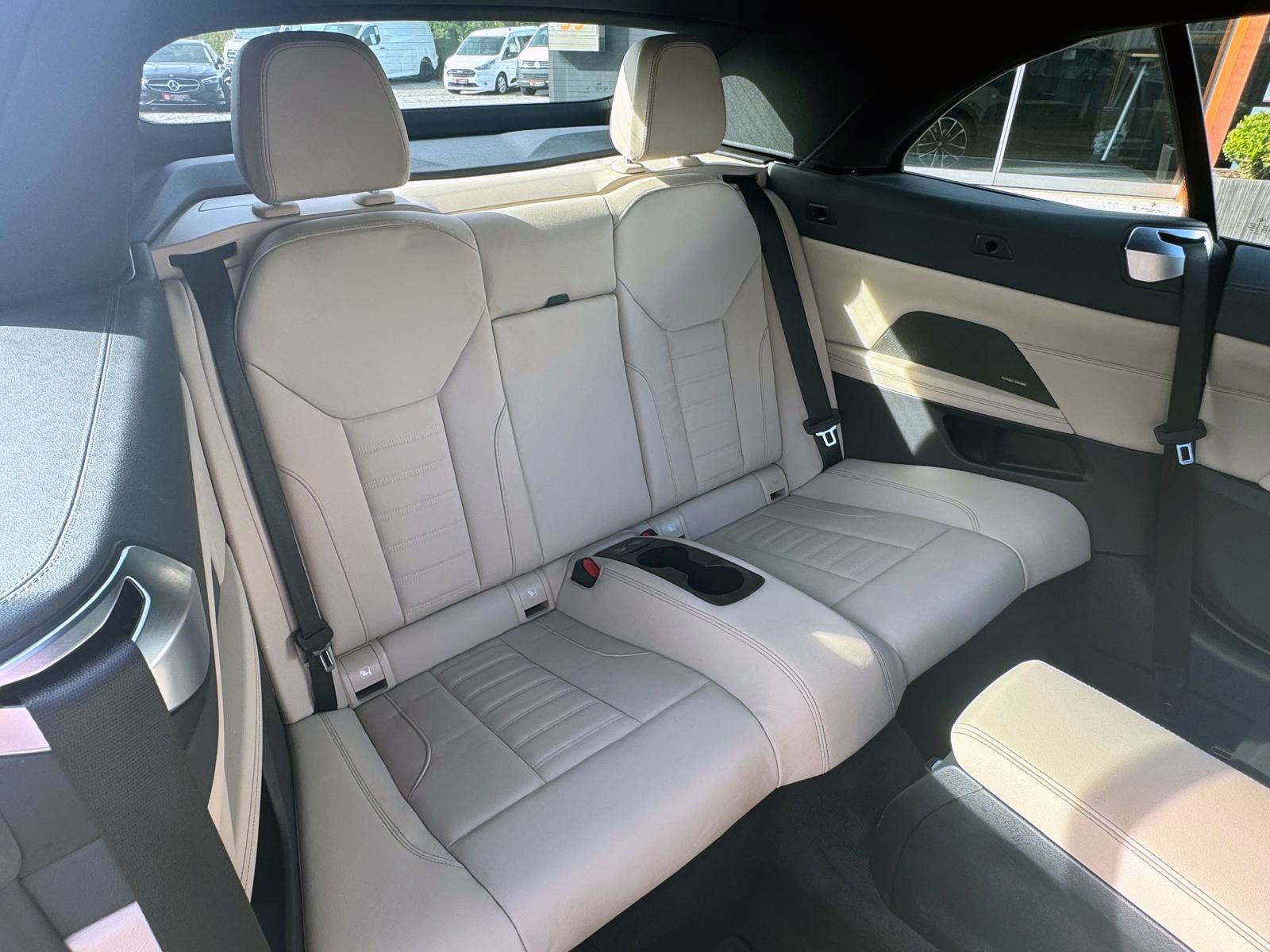 Fahrzeugabbildung BMW M440i xDrive Cabrio ACC AHK LED CarPlay KAM H&K