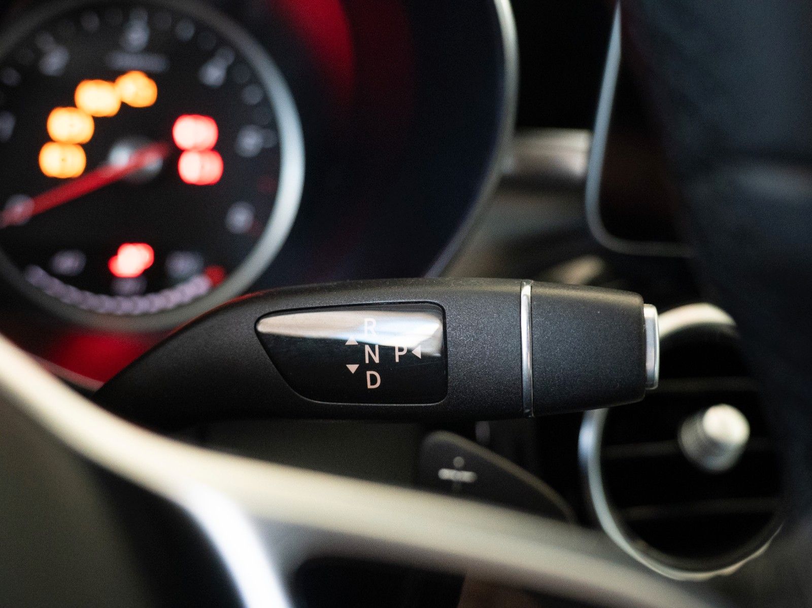 Fahrzeugabbildung Mercedes-Benz C 220 4Matic /AUTOM./LED/KAMERA/NAVI/KEYFREE