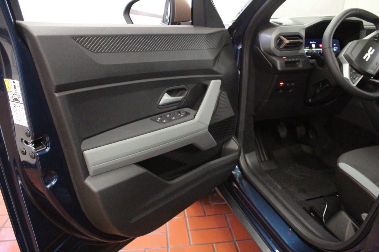 Fahrzeugabbildung Dacia Bigster mild hybrid-G 140 Extreme *Winter-Paket*