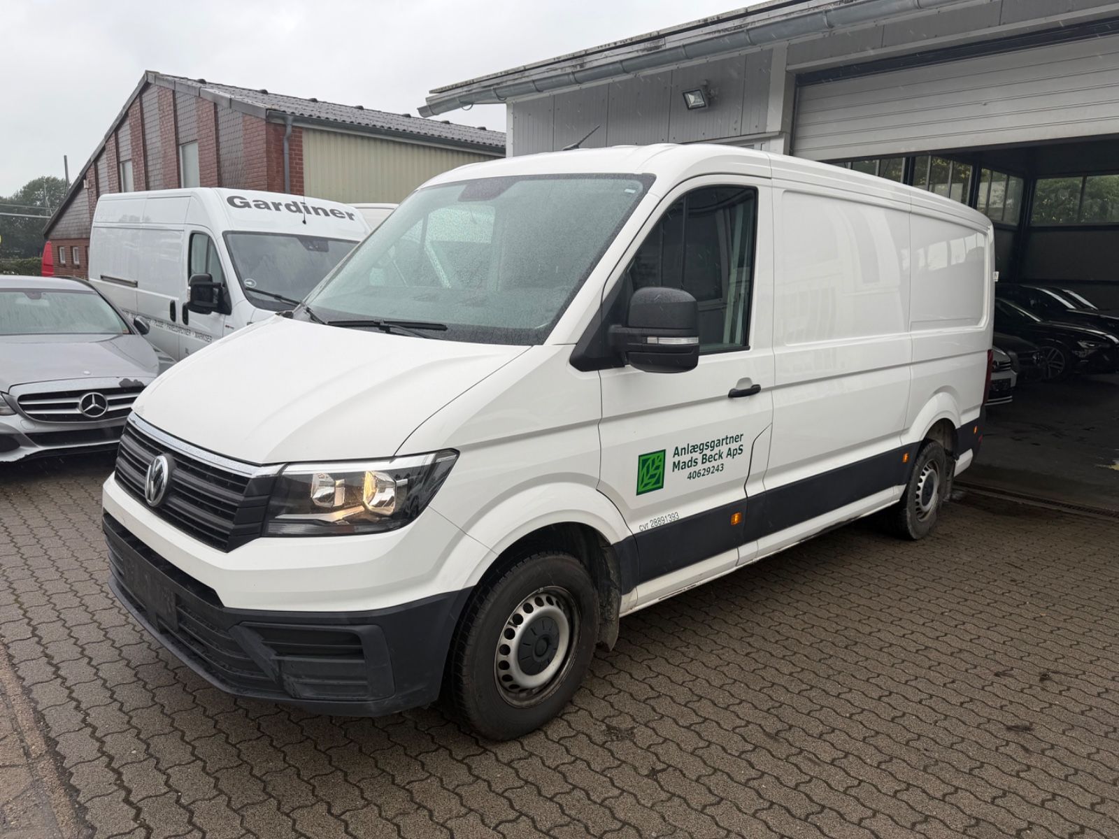 VW Crafter Kasten Kasten 30 mittellang FWD Klima