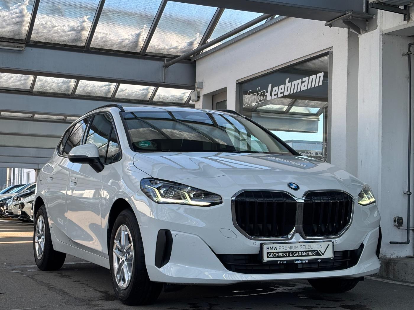 BMW 218d Active Tourer DrivAssi/RFK GARANTIE-11/2029